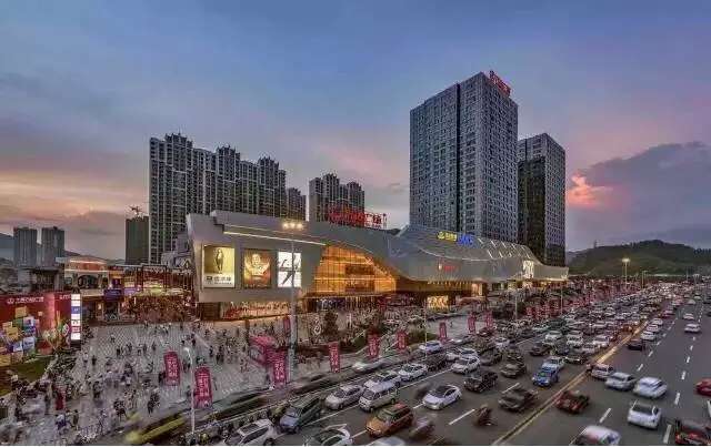 華想科技于十堰萬達廣場國金中心辦理入駐手續